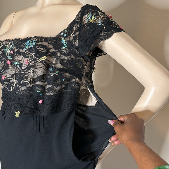 Morrell Maxie Silk Beaded Floral Lace Dress - Picture 12 of 17